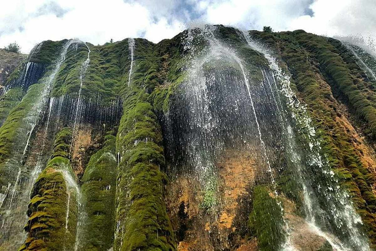 عکس آبشار پونه زار استان اصفهان