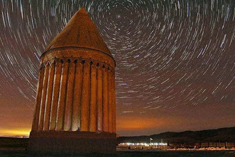 عکس برج رادکان