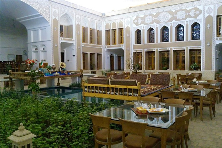 عکس خانه فرهنگ و هنر واژه