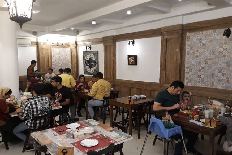عکس رستوران اصل اعیونی