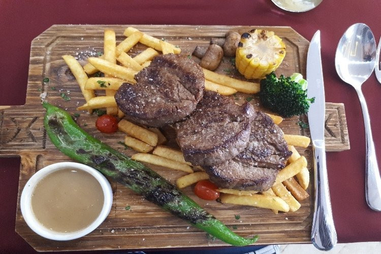عکس رستوران ژان تبریز