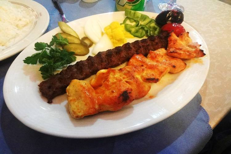 عکس رستوران کلاسیک طوبی شیراز