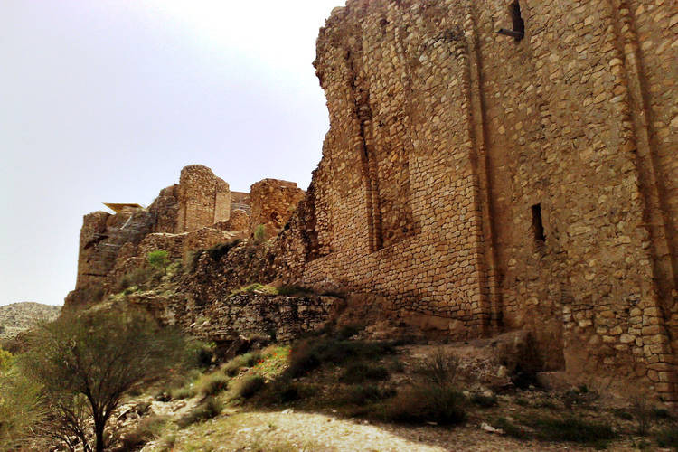 عکس قلعه دختر شیراز