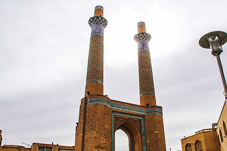 عکس مناره دارالضیافه اصفهان