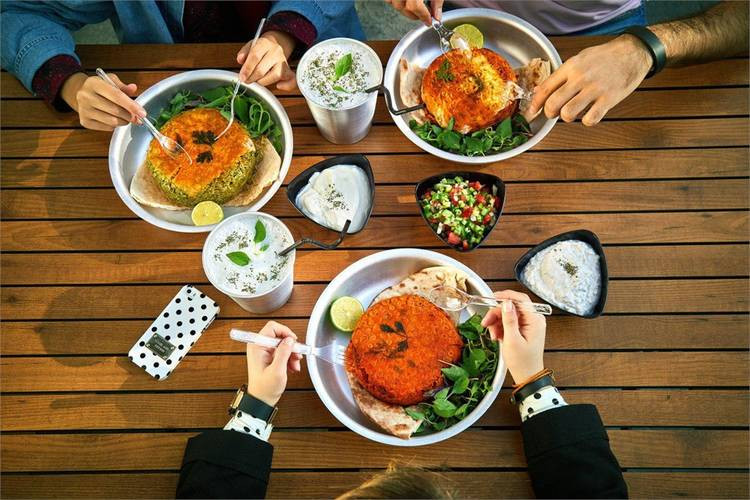 عکس پلاتین فود گاردن