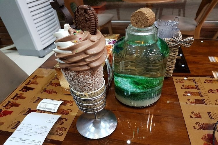 عکس کافه چیمنی تبریز